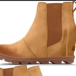 SOREL JOAN OF ARCTIC II WEDGE CHELSEA SNOW BOOT - Size 10 (never worn)